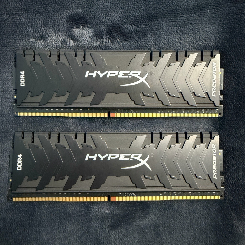 KINGSTON HyperX PREDATOR 16GB (8GBx2) DDR4 3000Mhz RAM PC (แรมพีซี) Memory RAM (หน่วยความจำ) แรม มือ