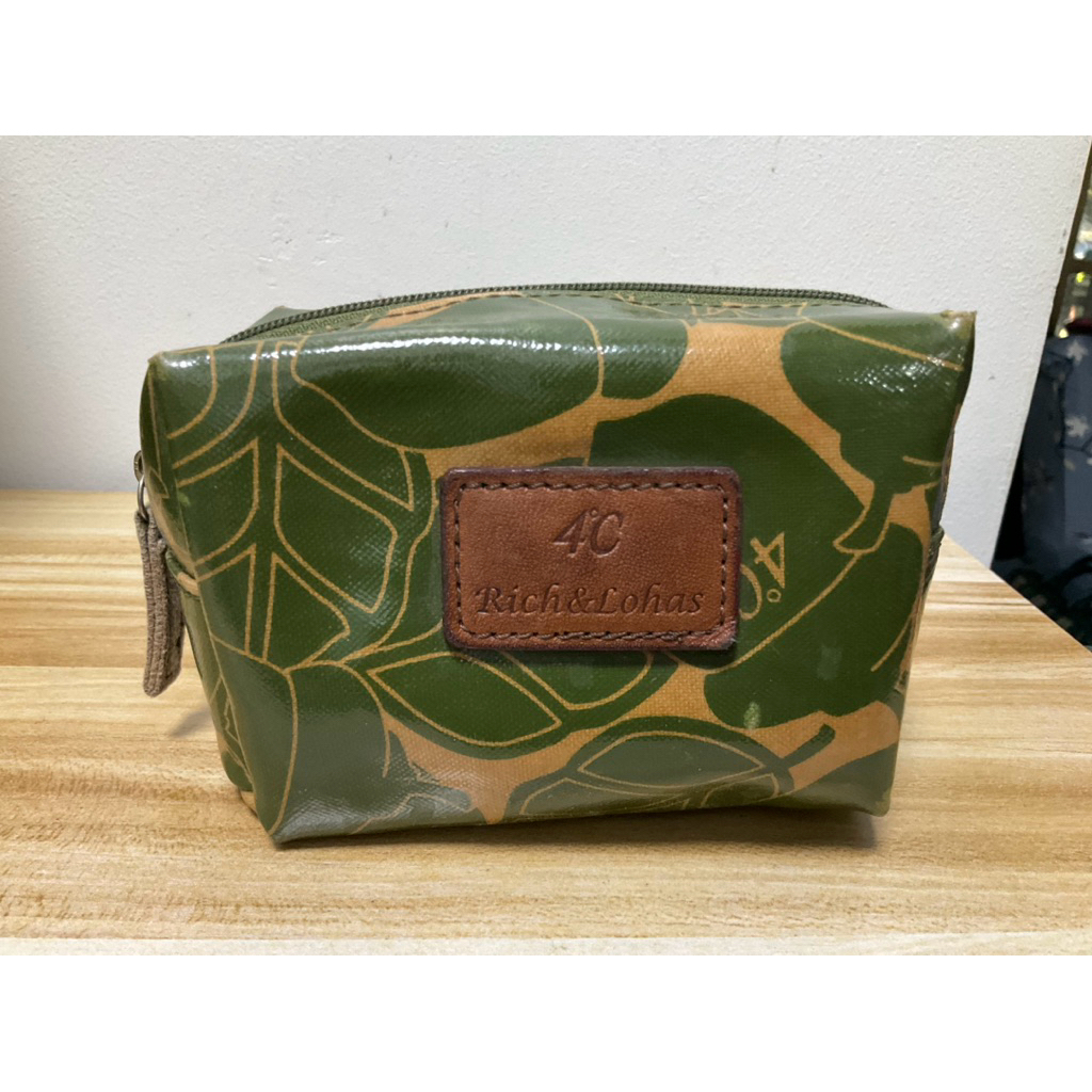 กระเป๋าอเนกประสงค์ทรงสี่เหลี่ยม แบรนด์ 4C Rich & Lohas ขนาด กxยxส 6.5x11x8 ซม