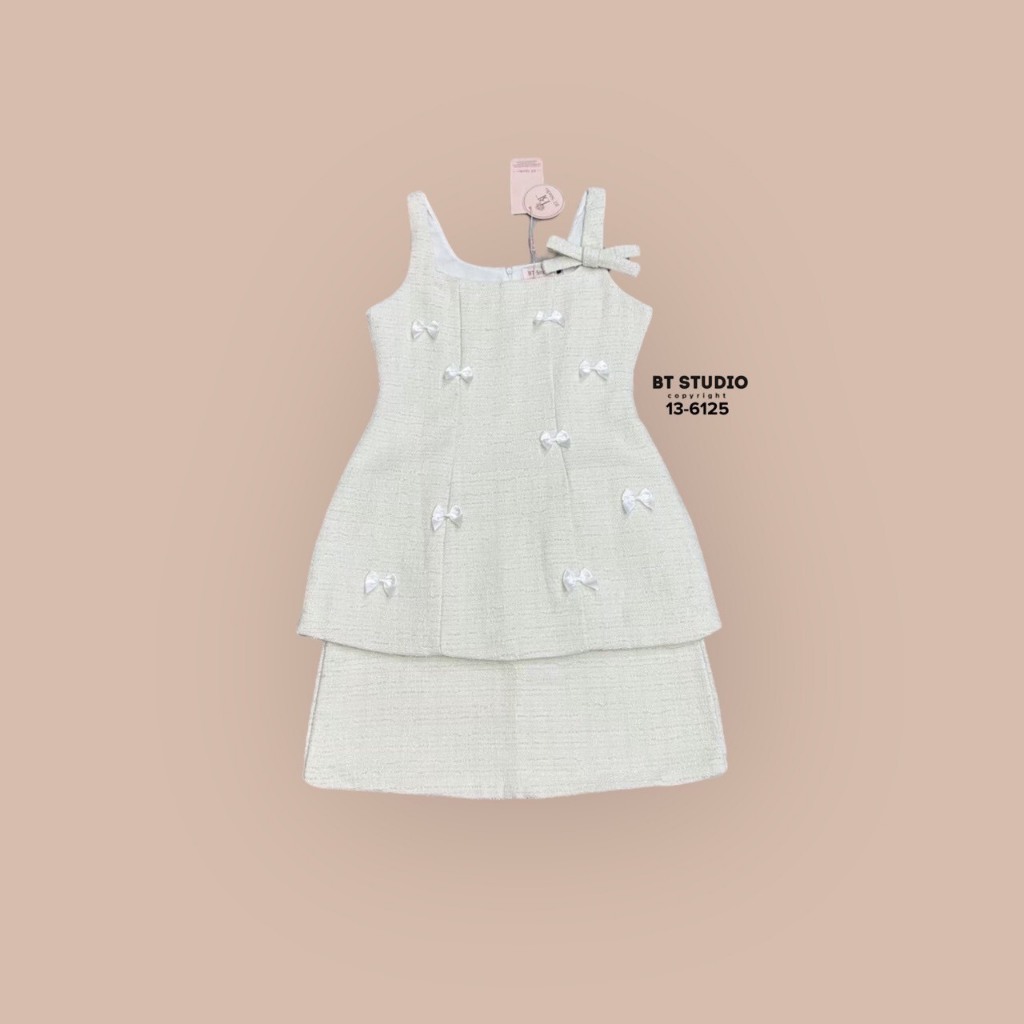 BT 13-6125 เซท 2 ชิ้น เสื้อสายเดี่ยวเนื้อผ้าทวิสต์แต่งนุ้งโบว์อันเล็กกระจายทั่วทั้งด้านหน้า แต่งสายต