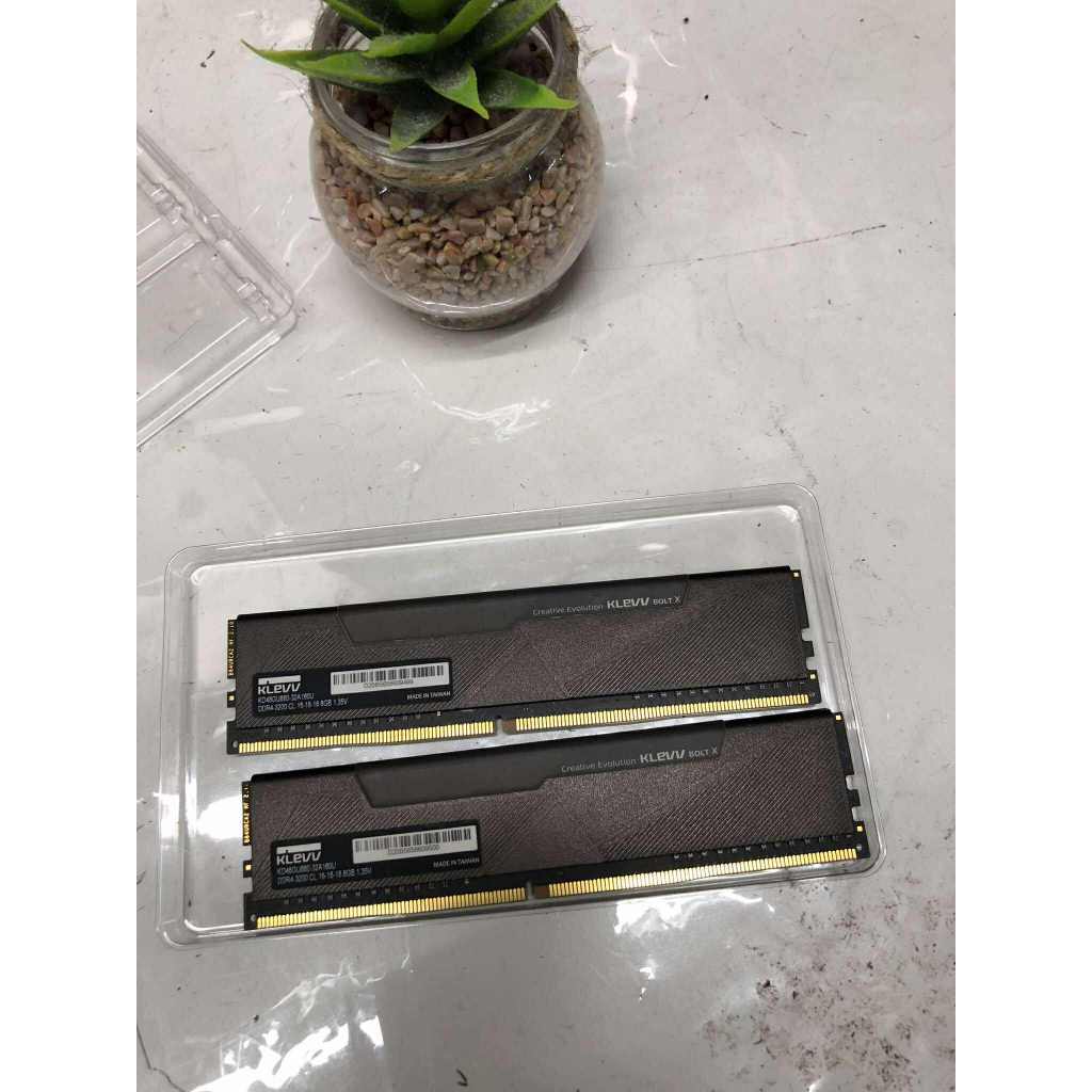 16GB (8GBx2) DDR4 3200MHz RAM  KLEVV BOLT X GAMING OC MEMORY ไม่มีกล่อง ประกัน ร้าน