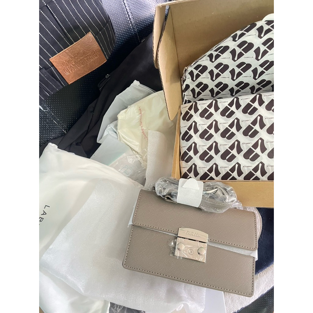 กระเป๋า labella Luna size M สี Smoke gray