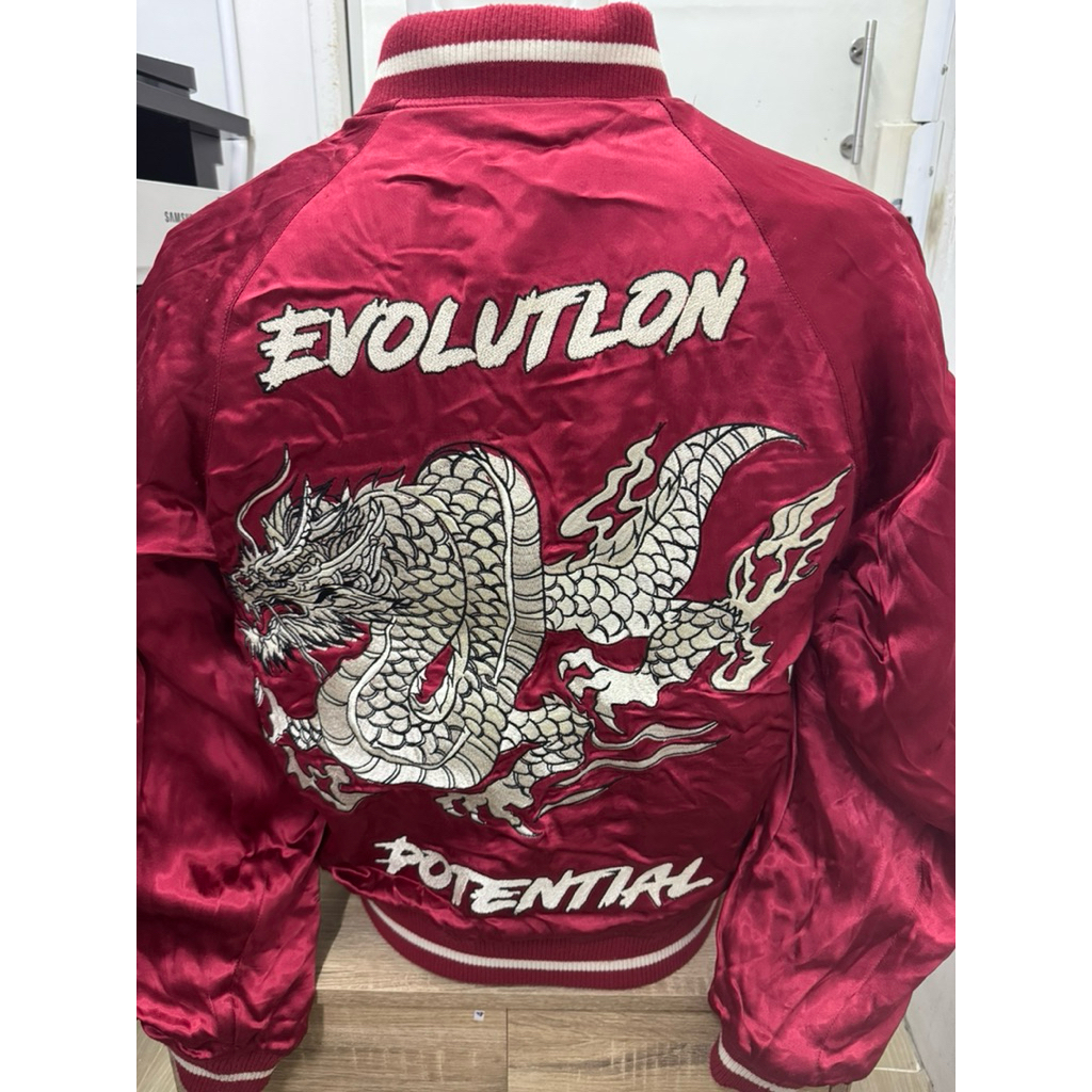 พร้อมส่ง จากไทย สินค้ามือ2 งานวินเทจ สภาพดี sukajan jacket สุกะจัน เสื้อซูกะจันปัก มังกรแดง ใส่สองด้