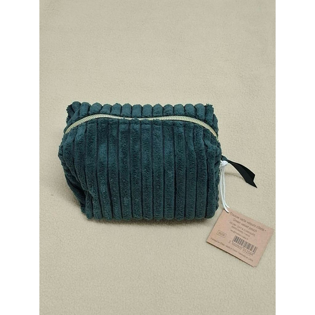 กระเป๋าเครื่องสำอาง Yves Rocher