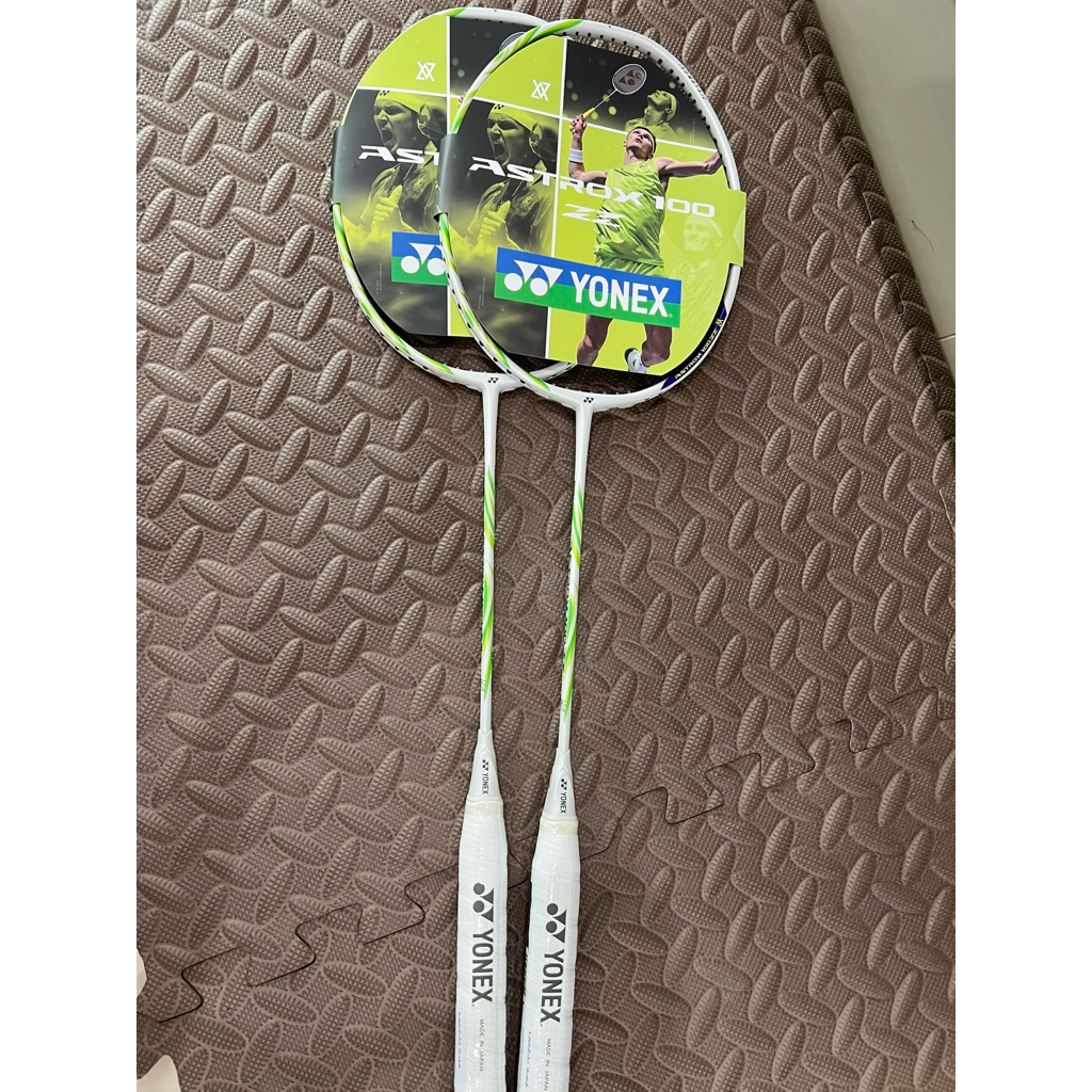 ASTROX 100zz Va Yonex