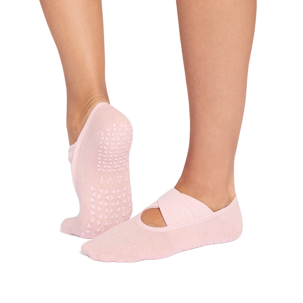 ถุงเท้ากันลื่น ไม่แยกนิ้วเท้า ถุงเท้าพิลาทิส ถุงเท้าโยคะ ถุงเท้าเต้นและบาร์ แบรนด์ แทวี TAVI  รุ่น Penny Grip Socks