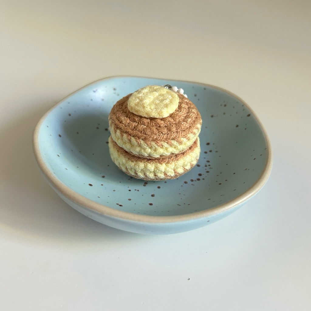 Pancake Keychain พวงกุญแจไหมพรมแพนเค้ก 🥞