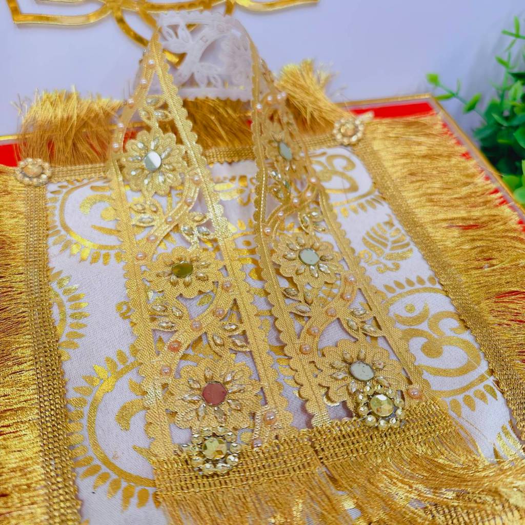 ไสบลายฉลุ ทอง กว้าง 4.5 cm เลือกความยาวได้ สไบพระพุทธ ถวายพระพิฆเนศ พระแม่ลักษมี องค์เทพทั้งปวง