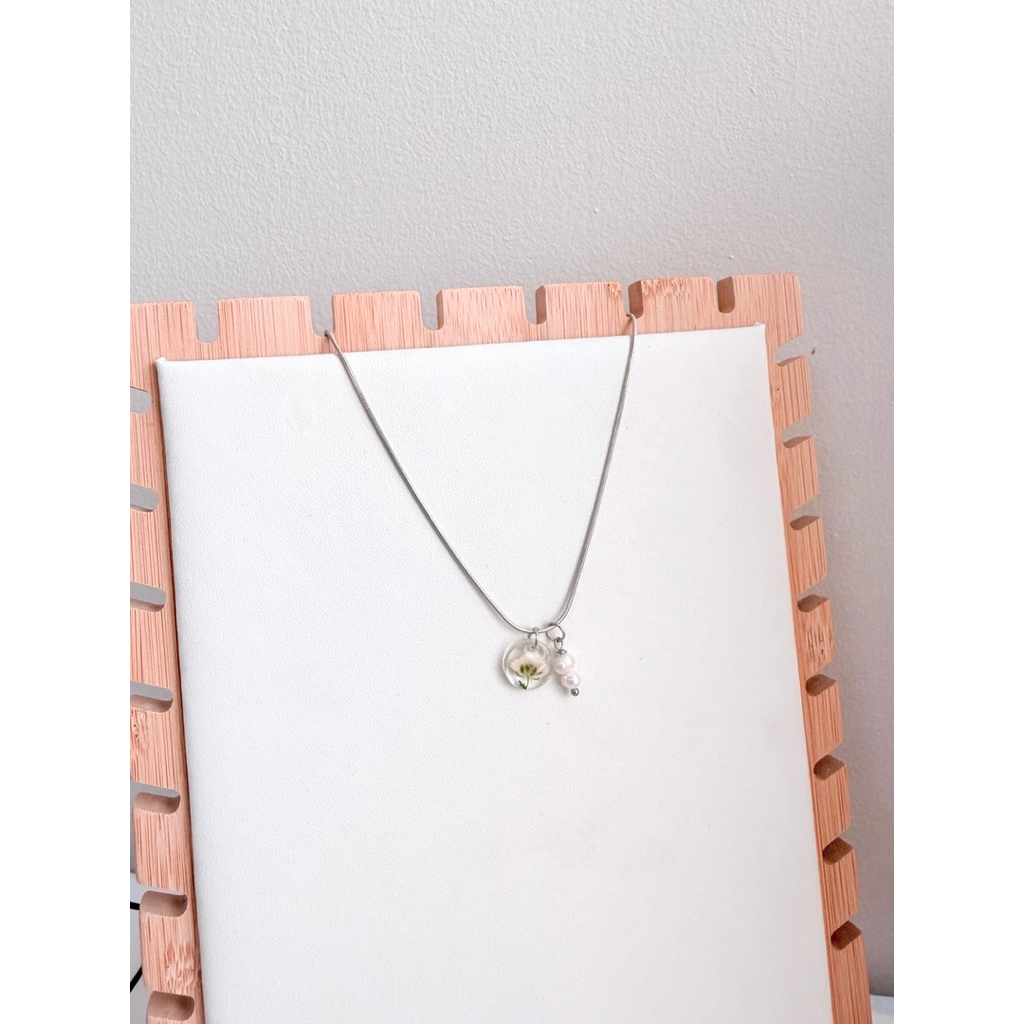 YAMON สร้อยคอดอกยิปโซ x ไข่มุกน้ำจืดแท้