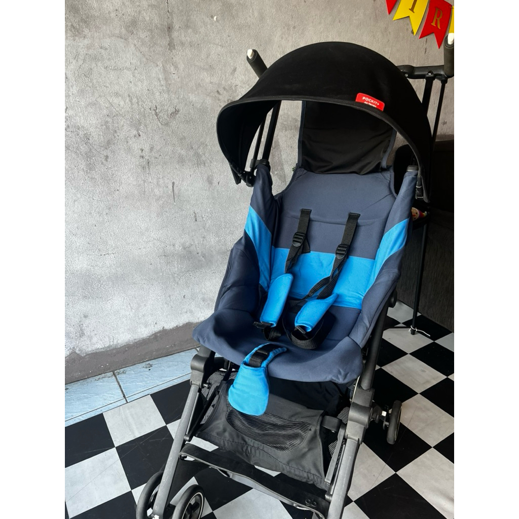 GB รถเข็นเด็กแบรนด์gbพร้อมกล่อง (มือสอง)