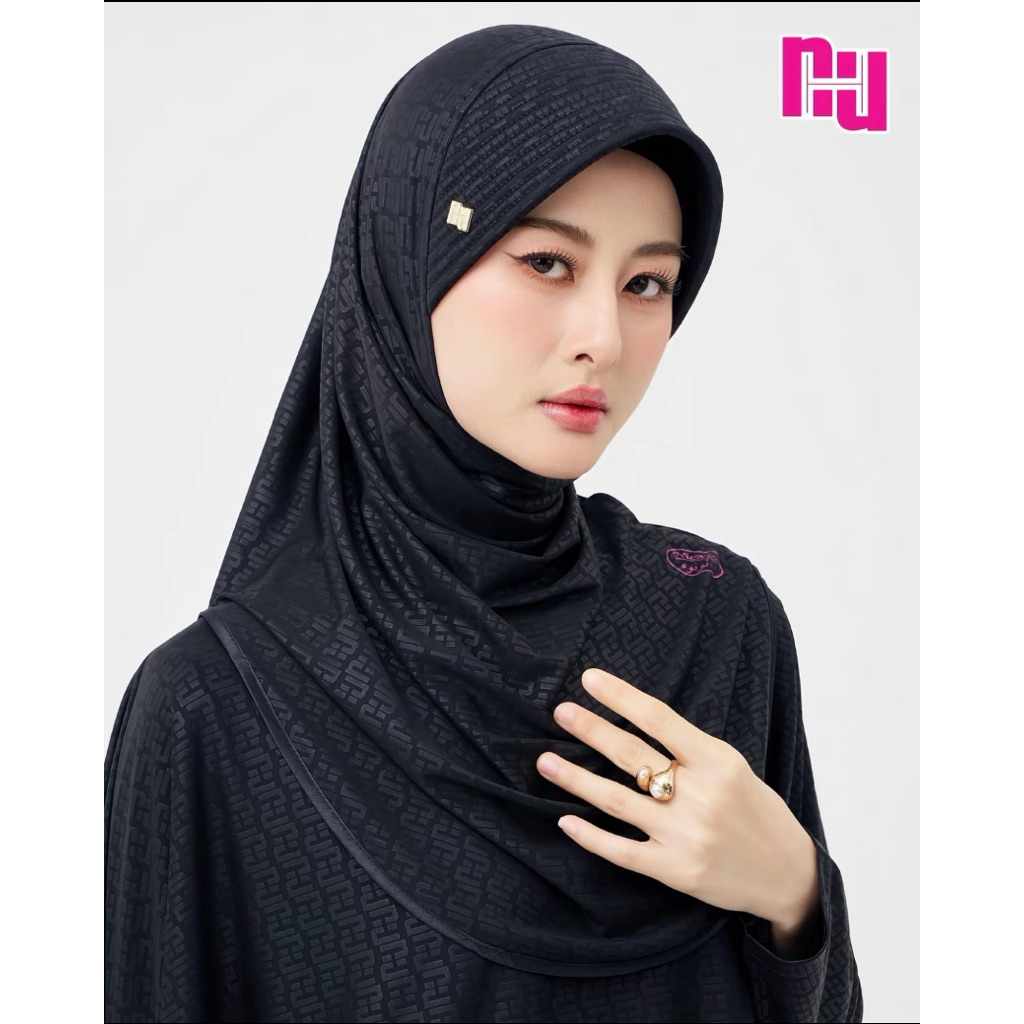 Nunuh Monogram สีดำ ทรงฟองน้ำ ใหม่