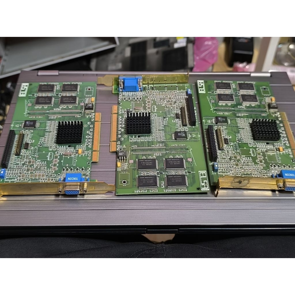 การ์ดจอหายาก PCI 8mb ELSA Gloria8 รุ่น 298693-001 ใช้กันคอมโบราณ