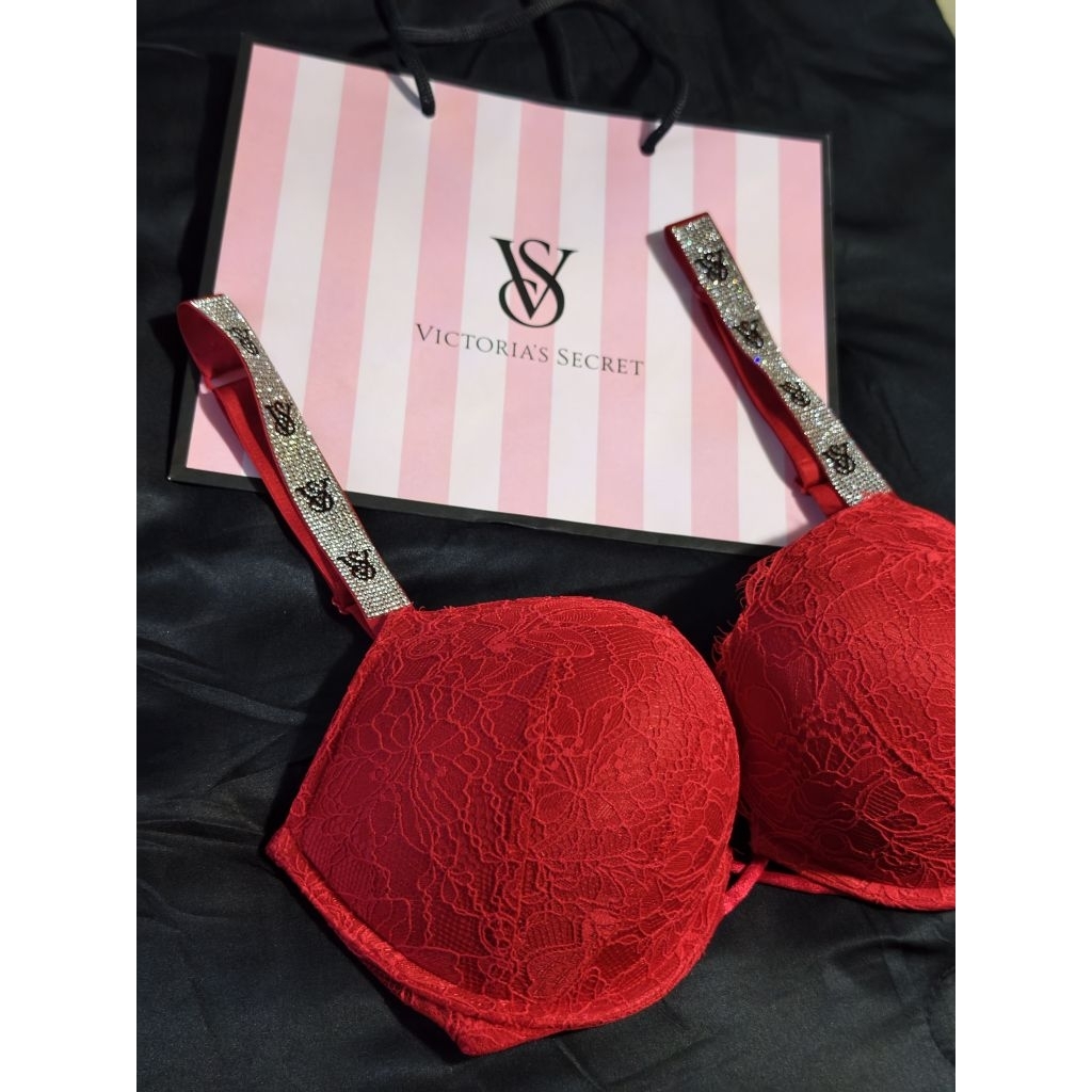 บรา Victoria's 32DDD ดูมๆดันทรงสวยมาก