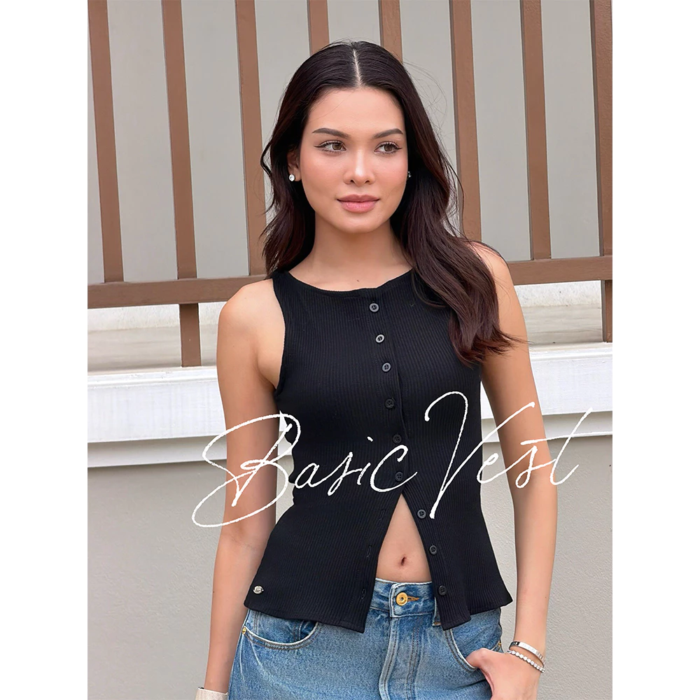 SEASON STUDIO - BASIC VEST เสื้อแขนกุดทรงสวย กระดุมหน้า มีโลโก้อะไหล่เงิน
