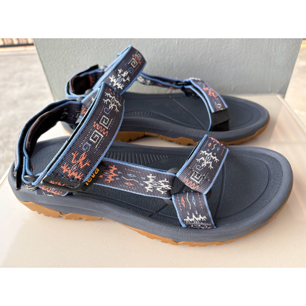 รองเท้าTEVA hurricane ของแท้💯