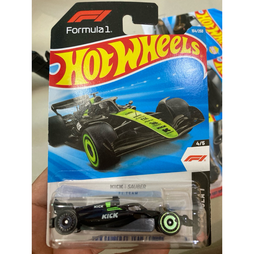 Formula 1 Team Kick sauber mainline Hotwheels 1/64