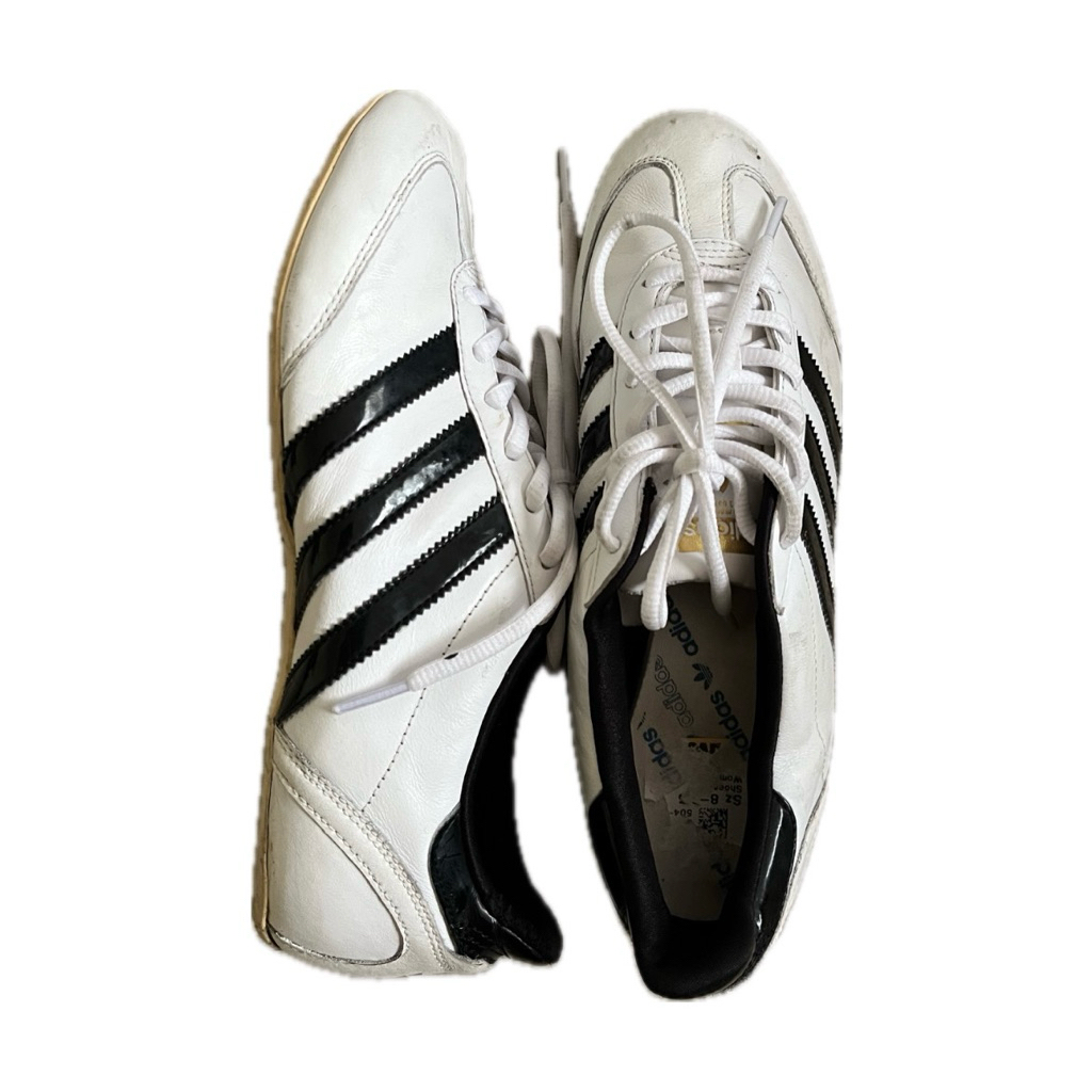 รองเท้า Adidas Sneakers ไม่มั่นใจรุ่น