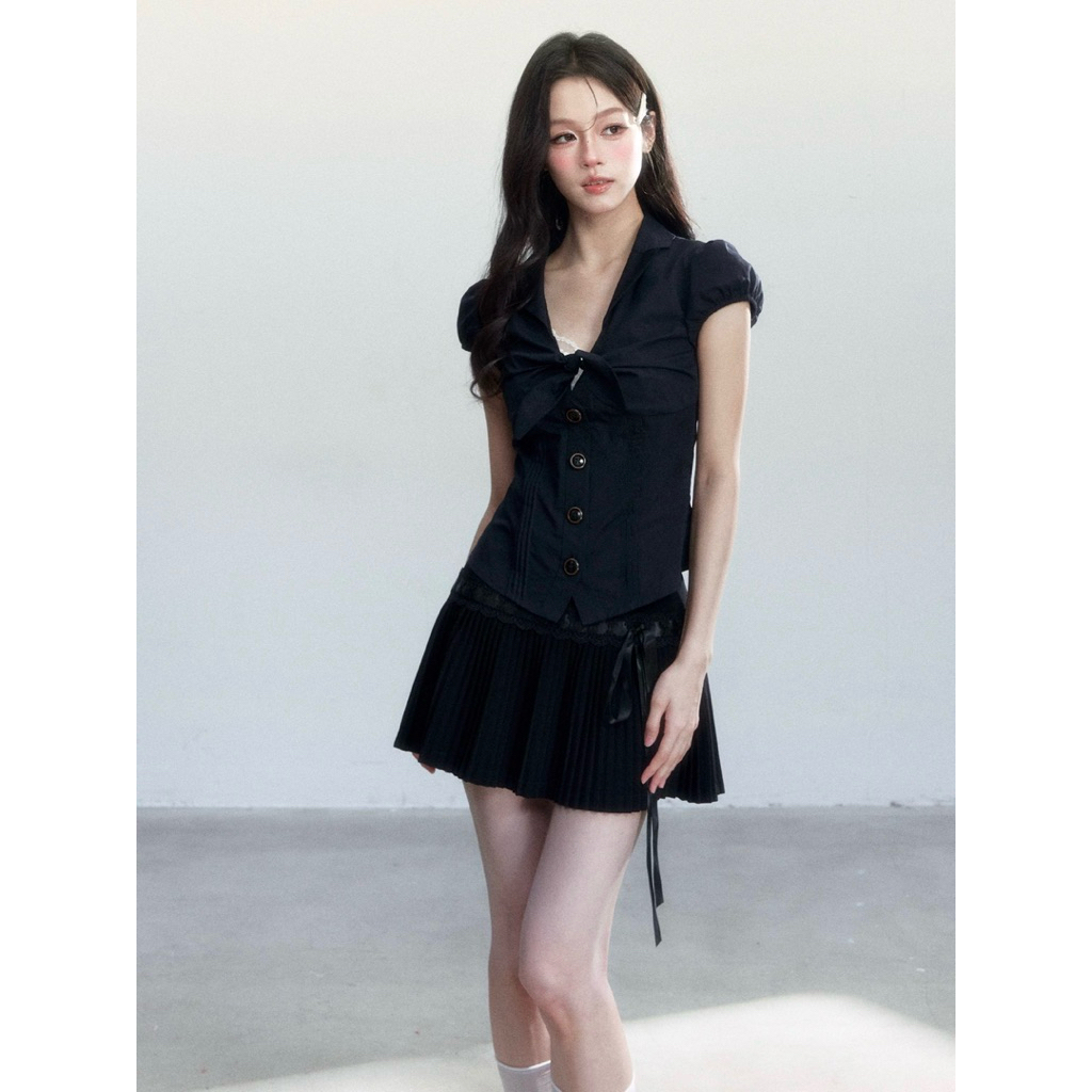 fragile heart hollow-out subtle tie-up shirt, slim fit short-sleeved top