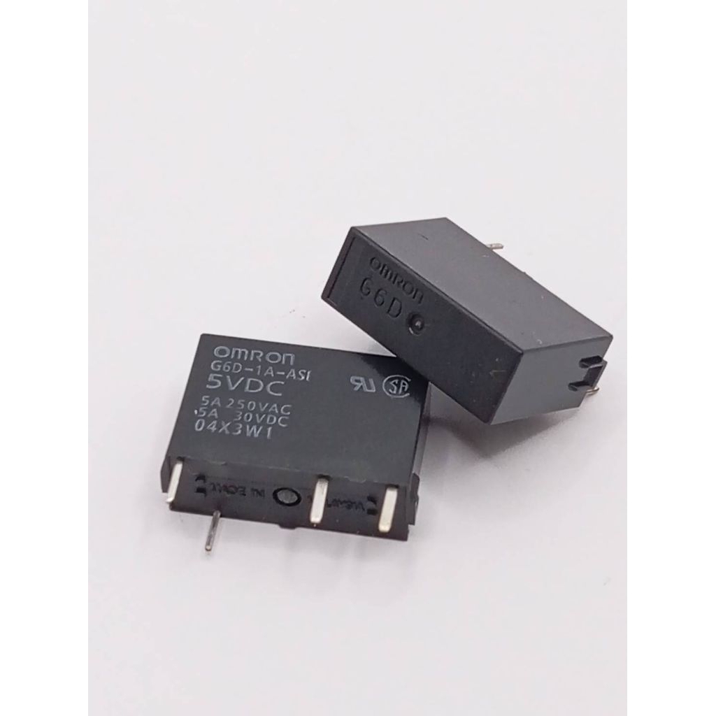 Omron G6D-1A-ASI DC24 ซึ่งเป็นรีเลย์กำลังไฟฟ้า (Power Relay) ขนาดเล็กที่ออกแบบมาเพื่อติดตั้งบนแผงวงจ