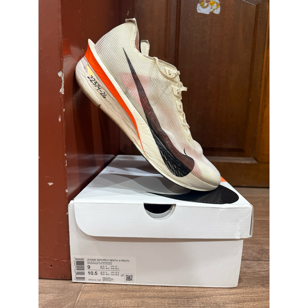 รองเท้าวิ่ง Nike Vaporfly Next% 4 ไซต์ 9US มือ 2