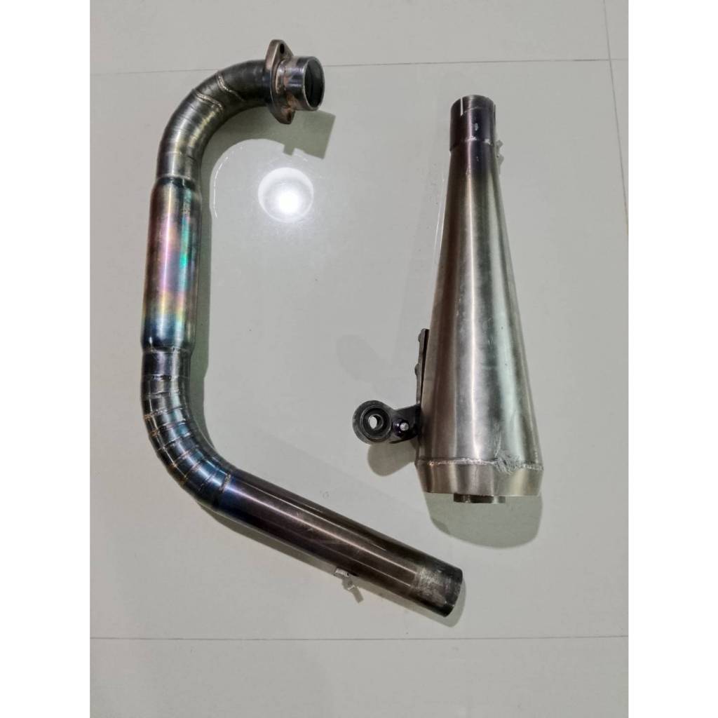 ท่อแต่งพร้อมคอท่อไทเท YAMAHA SR400