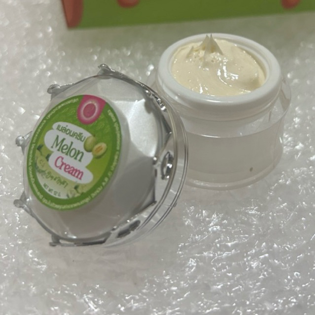 ครีมเมล่อน แพรวาไวท์ ( 1 กระปุก ขนาด12กรัม ) Melon Cream Praewa White