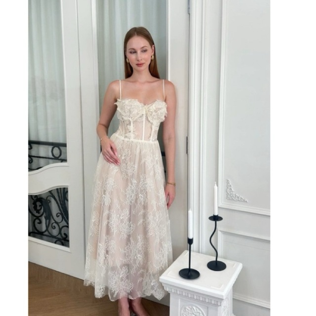 Flower long dress ชุดเดรสสายเดี่ยวยาวน่ารักมากค่ะมี detail ดอกไม้ทั้งตัวสวยลูกคุณหนูดูหรูสุดๆ ราคาถูก Shopee Lazada