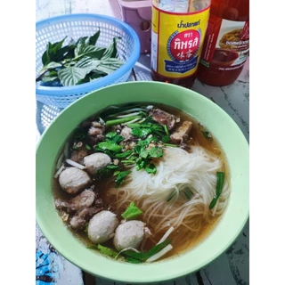 เส้นก๋วยเตี๋ยว เส้นเล็ก ตรา หมีแพนด้า ขนาด 1,000 กรัม