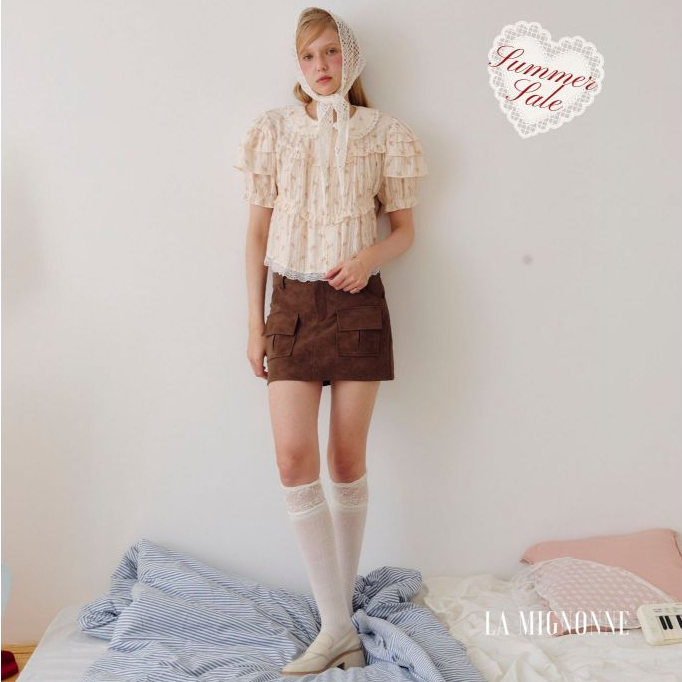 La Mignonne (XS-3XL) Roserails Whispers Top เสื้อใส่เที่ยวหรือใส่ทำงาน งานเสื้อปกคอบัวน่ารักมาก แต่งปลายด้วยลูกไม้