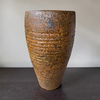 Flowerpotกระถางดินเผาทรงกรวยลายคอตาลสูง สีวินเทจ เก่า ๆ ขนาด 33 x 55 cm. ใช้เป็นกระถางต้นไม้หรือใช้เสียบร่มได้