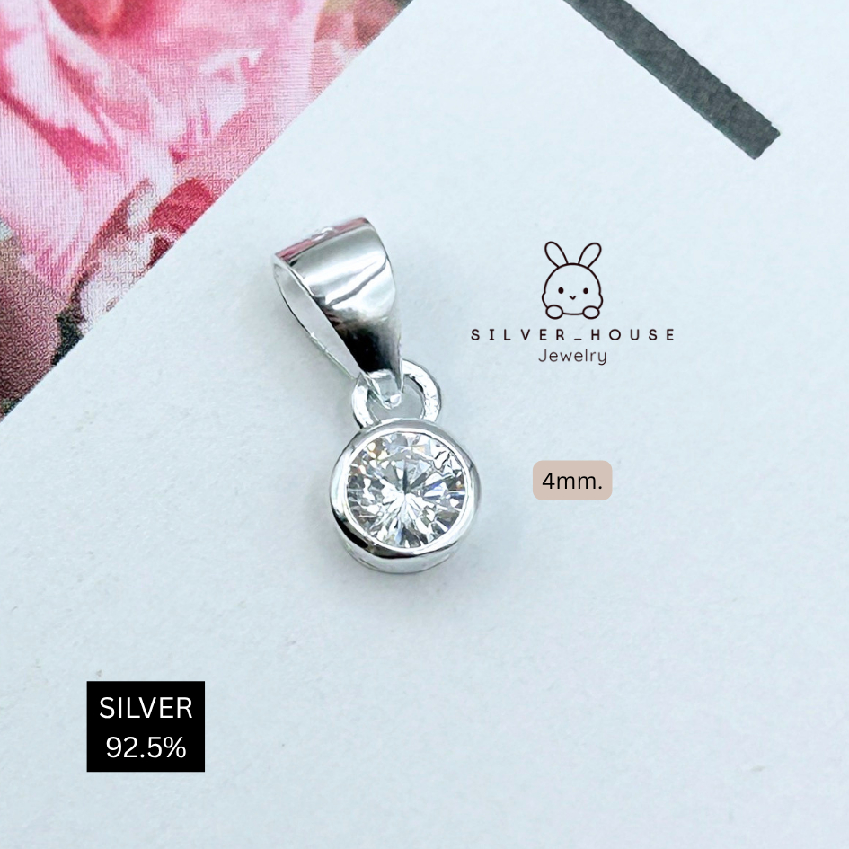 จี้เงินแท้​ 92.5% จี้​ cz cubic zirconia​ เล่นแสงสวยมาก​ค่ะ