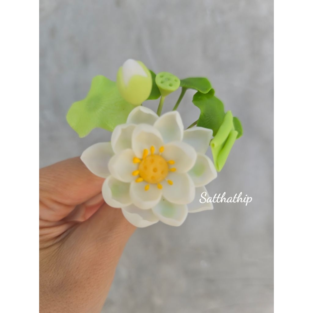สีขาว/ชมพู/เขียว | ดอกบัว ดอกบัวประดิษฐ์ ดอกบัวประดิษฐ์จากดิน ดอกบัวดินปั้น