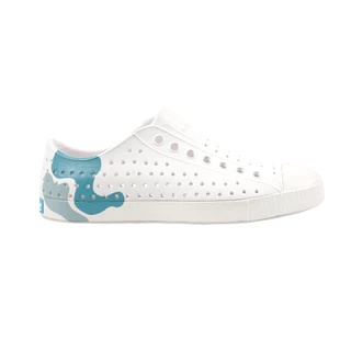 Native รองเท้ากันน้ำผู้ใหญ่ EVA รุ่น Jefferson Wanderfoam Block Shell White/ Shell White/ Blue Squiggle Block