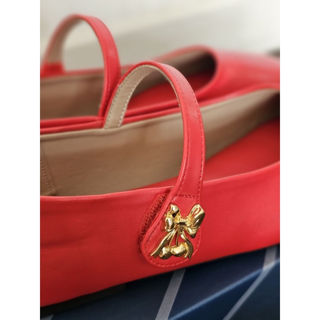 ส่งต่อใหม่มาก รองเท้าminx shoeรุ่น Betty รองเท้าทรงMary Jane สีแดงสดใส Size39 สายคาดติดโบว์เชอรรี่สี