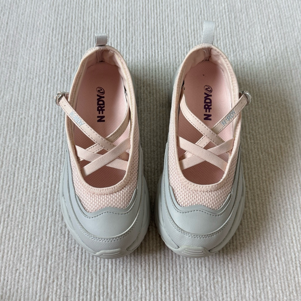 NERDY รองเท้ามือสองของแท้ ไม่มีกล่อง sz.37