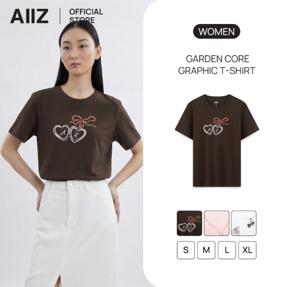 AIIZ เสื้อยืดคอกลมผู้หญิง พิมพ์ลายกราฟิก AIIZ Women's Locket Heart Graphic T-Shirt