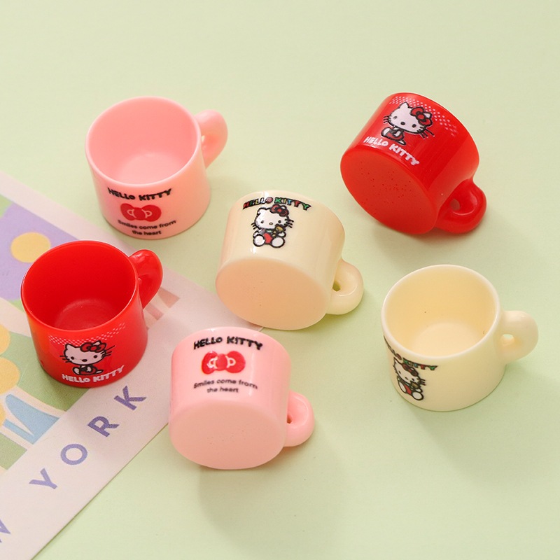 b013แก้วคิตตี้จำลองของจิ๋วมีหูจับแพ็คละ 12 ชิ้น