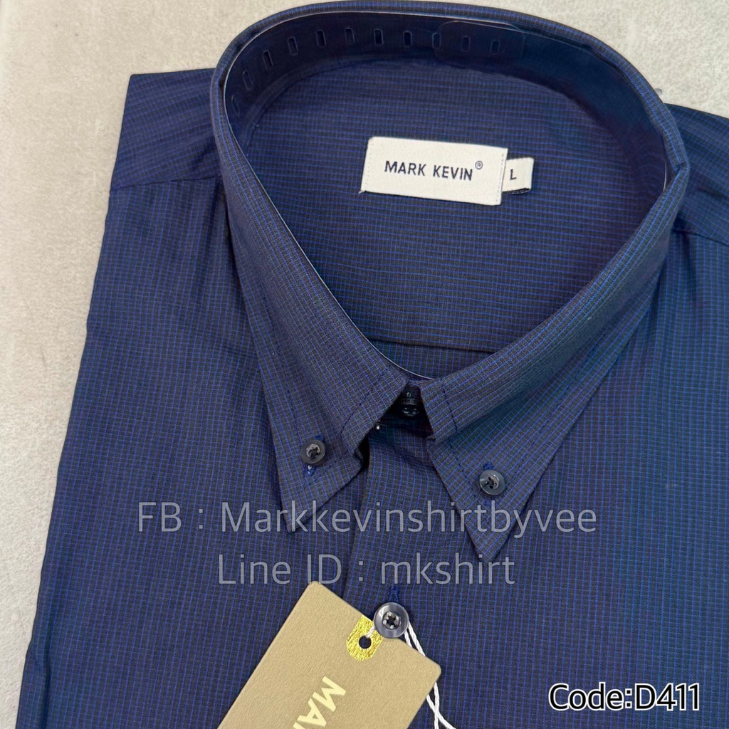เสื้อเชิ้ตลายตารางถี่ สีกรมท่าลายสีน้ำเงิน แขนยาวนะคะ