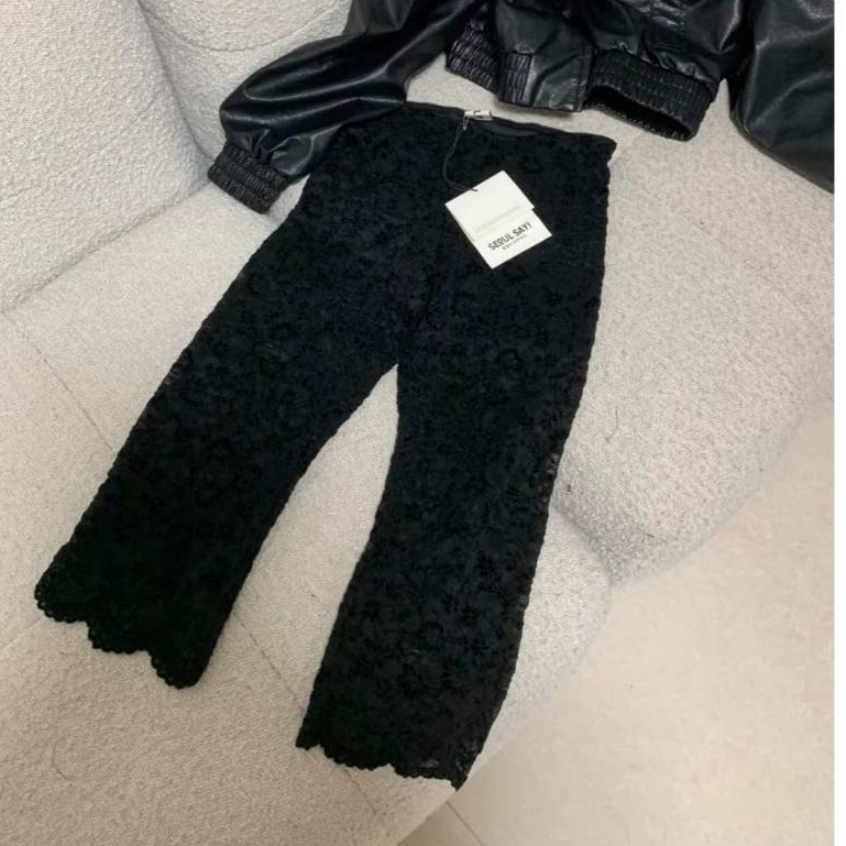 SEOUL SAY(พรีออเดอร์) Capri lacely pants กางเกงผ้าลูกไม้ทอพิเศษแบบยืด