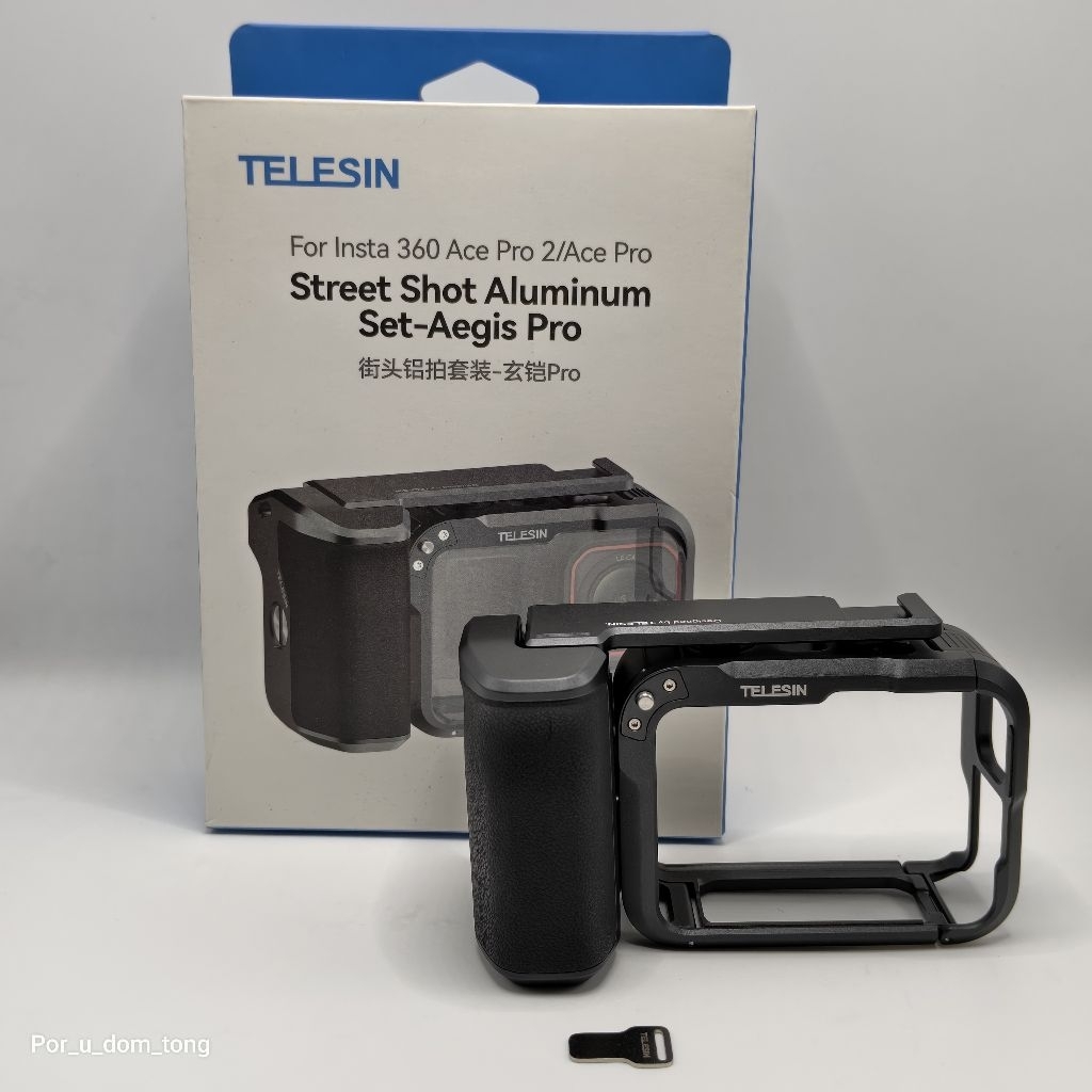 เคส&กริ๊บ มือ2 ยี่ห้อ Telesin สำหรับกล้อง insta360 ace pro/ace pro2 สภาพดีมาก