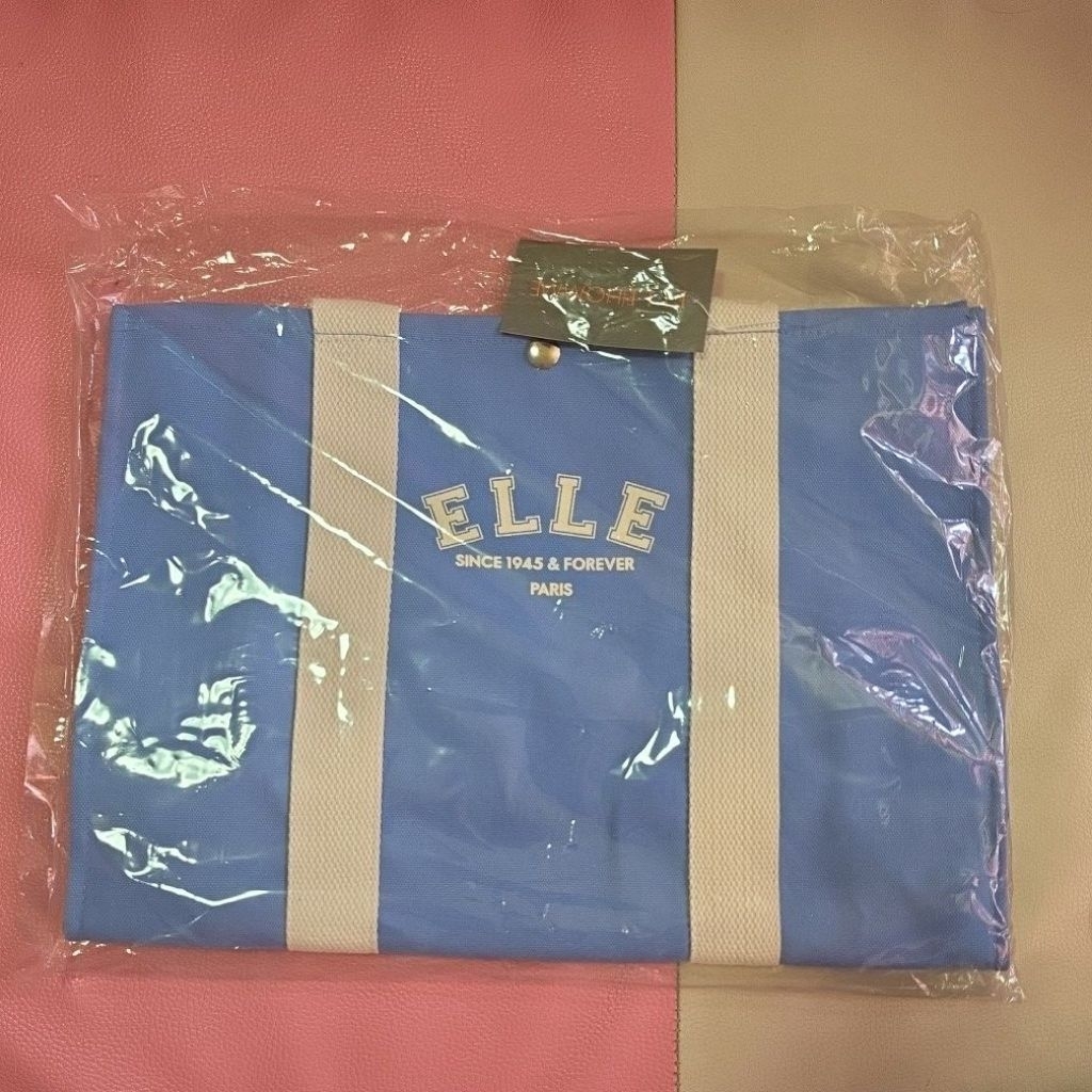 กระเป๋า Tote ของ Elle ขนาด 15 x 11.5 x 6 นิ้ว ของแท้ 100%