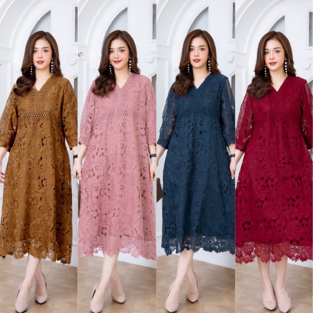 Cutie Minute  LD7964 Maxiเดรสคอวีลูกไม้เนื้อหนาเกรดพรีเมี่ยม ลายลูกไม้เลือกใช้ลายสวยมากค่ะ