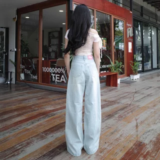 กางเกงยีนส์ขากระบอกใหญ่แต่งตะเข็บ รุ่น Vogue Jeans