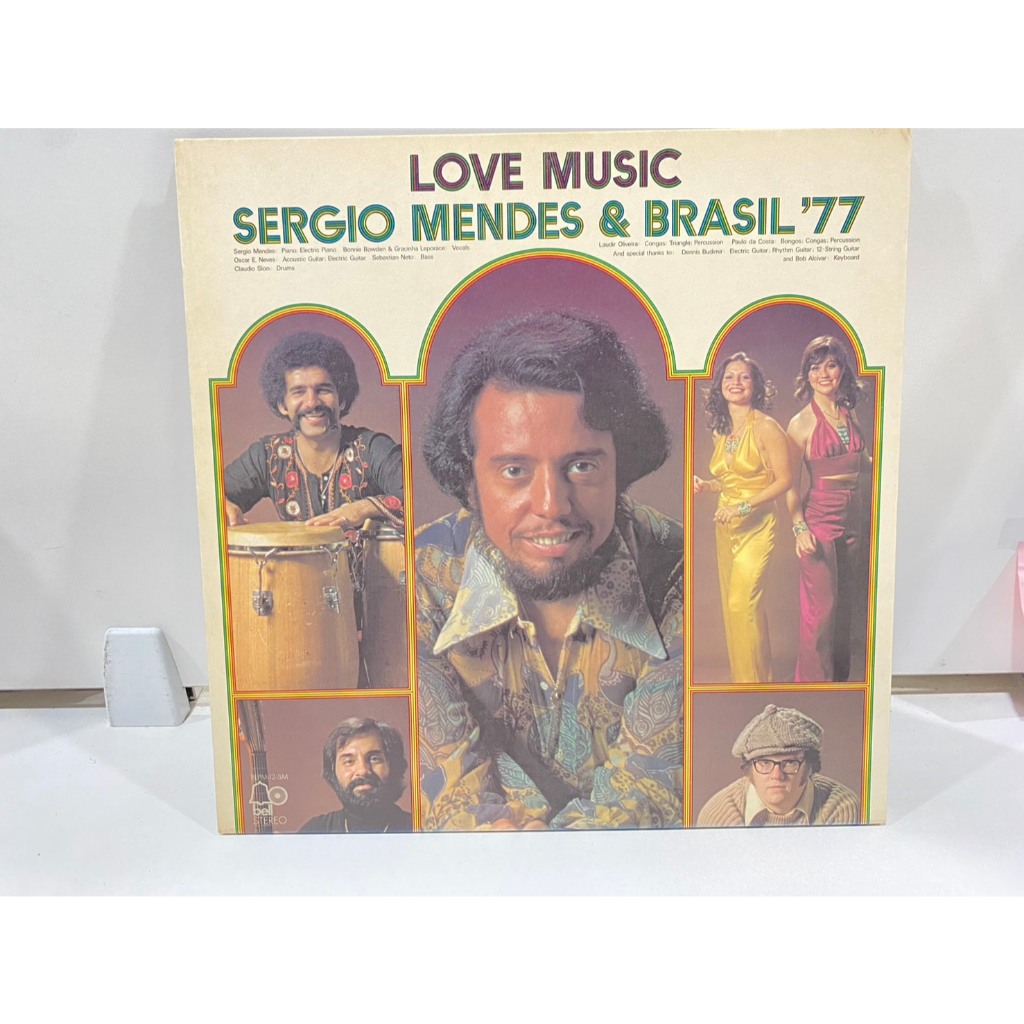 1LPVinyl Records แผ่นเสียงไวนิล LOVE MUSIC SERGIO MENDES & BRASIL '77  (E15B20)