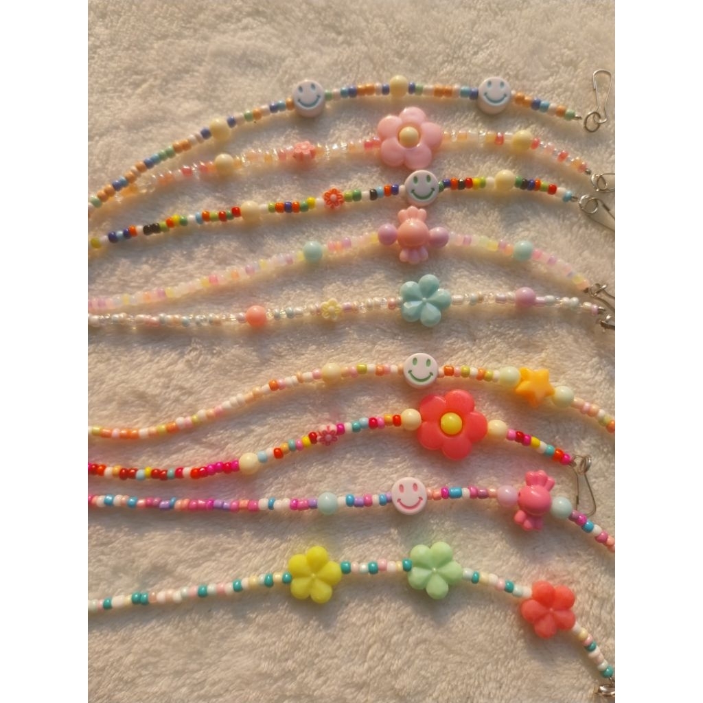 สายคล้องแมส  ลูกปัดงานพาสเทลHandmade