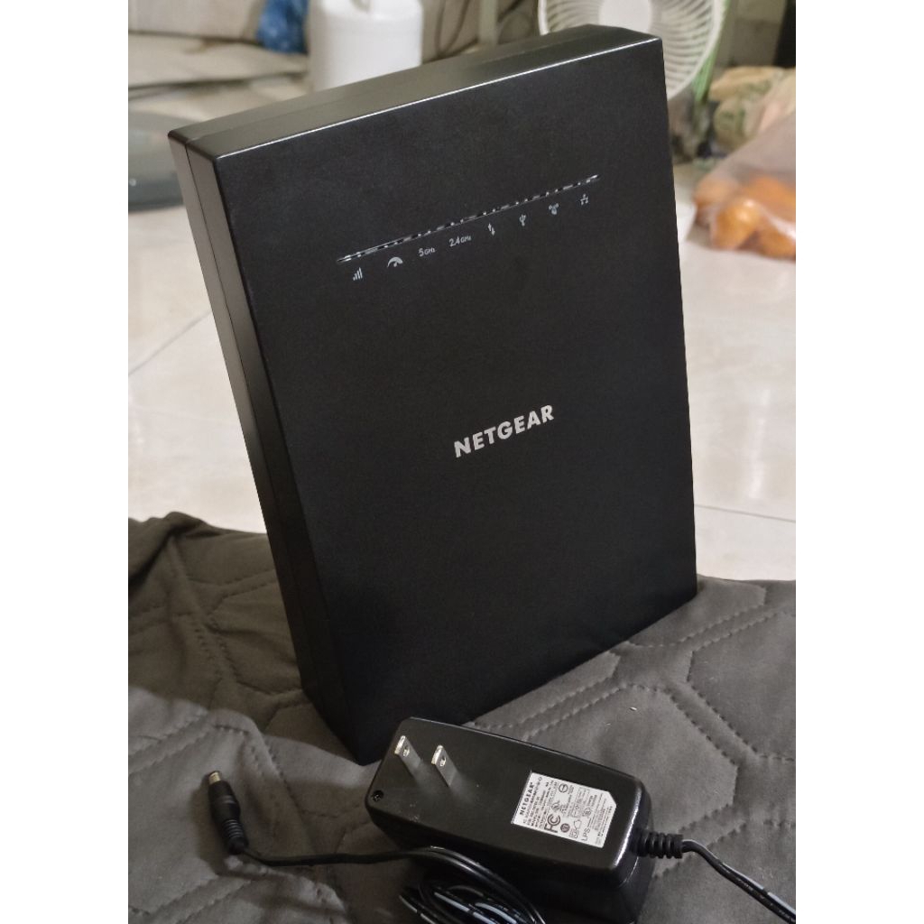 NETGEAR Nighthawk X6S AC3000 Tri-Band WiFi Mesh Extender (Model: EX8000)
