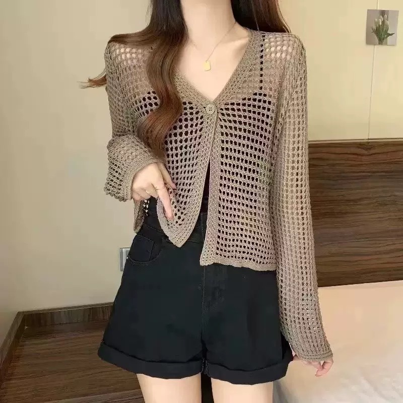 เสื้อคาร์ดิแกนถักเนื้อบาง โปร่ง ดีไซน์ใหม่สำหรับฤดูร้อน ทรงหลวม ติดกระดุมเม็ดเดียว