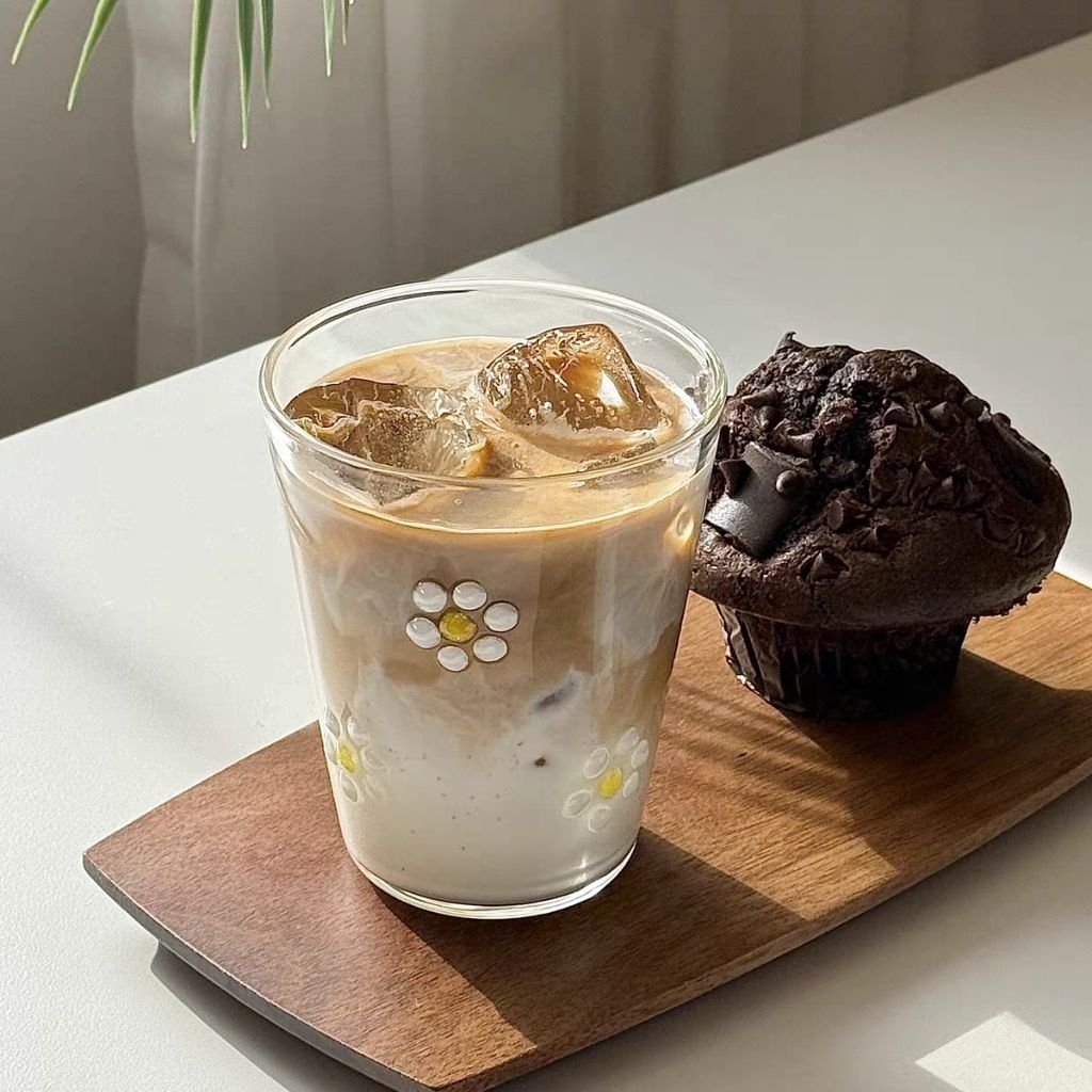 Pre10วัน 🌼 แก้วเดซี่ รุ่นขายดี ใบหนา ความจุ450ml ลายเพ้นท์handmade แก้วกาแฟ แก้วมัทฉะ