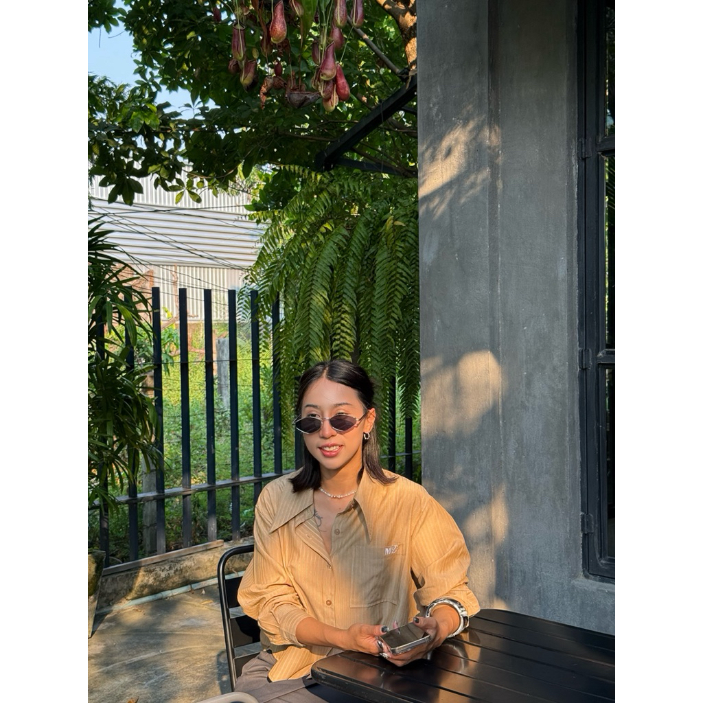 Varen Shirt เสื้อเชิ้ตลาย stripe ผ้าคอตตอน poplin เนื้อผ้าพริ้ว เบา ใส่สบาย ระบายอากาศดี เหมาะกับทุกวัน ราคา ถูกที่สุด ดีลบีเคเค แกลเลอรีภาพที่ 9