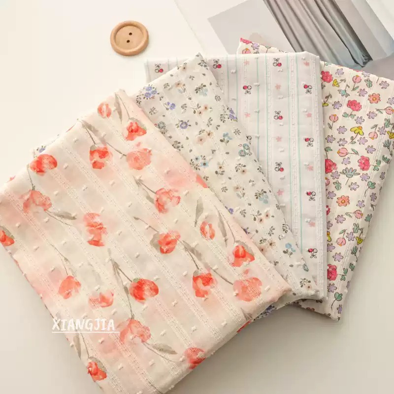 Preorder-ผ้าคอตตอนJacquard(ทอลายในเนื้อผ้า) คอตตอน100% หน้ากว้าง 145ซม. ผ้าเมตรนำเข้า