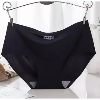 (แพ็ค6ชิ้น)#002 short under good quality made in china บางสีรีดขอบ บางสีไม่รีดขอบ แนะนำให้เผื่อไซส์ เพื่อไม่ให้แน่นเกิน